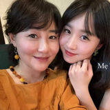 Mẹ tôi đã U60 nhưng tóc vẫn bóng mượt, đen nhánh nhờ 5 chiêu "bí truyền" cực đơn giản