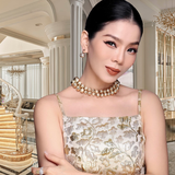 Biệt thự của "chị đại" Lệ Quyên: Cầu thang dát vàng lóng lánh như cung điện, tiết lộ 3,6 tỷ chỉ đủ xây cái cổng nhà