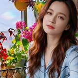 Ban công 3m² của người phụ nữ 45 tuổi gây sốt: Trồng vài chậu cây đơn giản mà biến nhà thành nơi muốn về sớm mỗi ngày