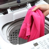 Quần áo cho vào máy giặt là quần áo khô hay quần ướt mới đúng? Nhà sản xuất đưa đáp án