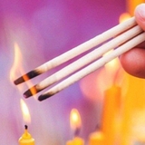 3 khung giờ nên thắp hương trong ngày