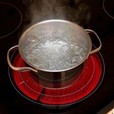 Cảnh báo đến các gia đình đang dùng bếp từ