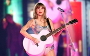 Nhiều cửa hàng ở Singapore “than trời” vì ế ẩm, sụt giảm đến 80% khi Taylor Swift đến diễn ở nước này: Vì sao thế?