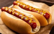 Lỗ hơn 7,4 nghìn tỷ mỗi năm để &#039;&#039;câu khách&#039;&#039;: Chiêu trò bán hàng đằng sau chiếc hotdog giá 37 nghìn đồng suốt 40 năm của chuỗi siêu thị nổi tiếng