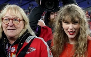 Taylor Swift được mẹ bạn trai dành nhiều lời khen cho album mới