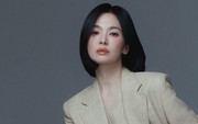 "Chị đẹp" Song Hye Kyo lại gây náo loạn với loạt ảnh mới, ngày càng có khí chất tổng tài