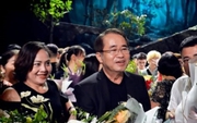 Nam NSND có học hàm Phó Giáo sư, từng giữ chức Giám đốc Nhà hát của quân đội