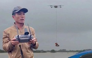 Chân dung người đàn ông dùng drone tải trọng 100kg kéo nạn nhân từ dòng nước xiết vào bờ