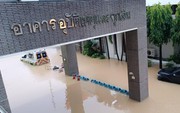 Bệnh viện Thái Lan ngập trong lũ lịch sử, đối mặt nguy cơ thiếu oxy