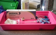 Vắc xin HPV-2, HPV-4, HPV-9 khác nhau chỗ nào? Nữ giới tiêm loại nào là tốt nhất?