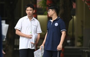 Hết giờ làm bài môn Toán thi vào lớp 10 Hà Nội, thí sinh tự tin "nếu em trình bày cẩn thận thì 9,75 đến 10 điểm"