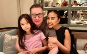 Con gái Đoan Trang chỉ ngồi ăn 1 bát mỳ thôi mà dân mạng tấm tắc khen: Nghe nói chuyện đã thấy mẹ dạy hay!