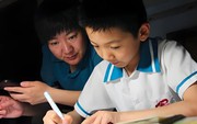 Con bạn có học giỏi được hay không, nhìn vào 4 điểm này là biết ngay: Đừng cố thúc ép một cách mù quáng!