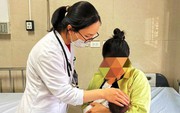 Bé 1 tháng tuổi ngộ độc sái thuốc phiện