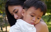 Tại sao 3 kiểu bà mẹ "siêng năng hết phần thiên hạ" này vẫn không thể nuôi dạy con cái xuất sắc?