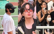 Dàn sao đu concert BLACKPINK ngày 2 còn khủng hơn ngày 1: Tình tin đồn Jisoo - Jennie, kình địch BTS - TWICE đều lộ diện!