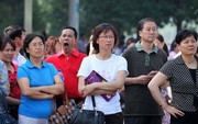 Cha mẹ EQ thấp hay làm điều này sau 5 ngày con biết điểm thi đại học
