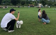 Con hỏi "lương bố bao nhiêu?" - có nên nói thật?