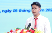 Nam sinh đại diện 26 triệu học sinh phát biểu tại lễ khai giảng đặc biệt