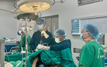 Người đàn ông 54 tuổi ho ra đờm có mùi "lạ"