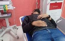 Nam tài xế phát hiện ung thư phổi giai đoạn cuối nhờ 1 khó chịu rất nhiều người tưởng "chuyện nhỏ" khi ngồi xe hơi