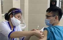 Việt Nam dự kiến tiêm 2 triệu liều vaccine COVID-19 mỗi ngày