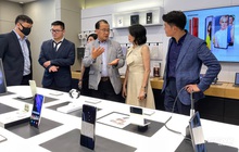 Khai trương chuỗi cửa hàng kiêm trung tâm CSKH của Samsung tại Việt Nam, đón khách với "chuẩn Samsung toàn cầu"