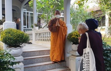Hình ảnh tang lễ "im lặng" của Thiền sư Thích Nhất Hạnh tại Tổ đình Từ Hiếu