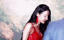 Dàn mỹ nhân Hoa ngữ có những màu son diện cùng váy đỏ đẹp bá cháy, nhất là màu cuối cùng nha