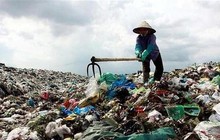 Người dân cạnh bãi rác Nam Sơn: "Tiền hỗ trợ không đủ mua khẩu trang"