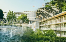 Ngôi trường ĐH rộng nhất trung tâm Hà Nội, sinh viên học 5 năm vẫn chưa khám phá hết các ngóc ngách