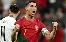 Bruno Fernandes nói gì khi Ronaldo "ăn mừng nhầm" bàn thắng?