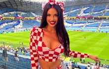 Mẫu nữ bất chấp mặc táo bạo tại World Cup 2022