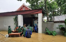 Vĩnh Phúc: Tường đổ sập trong lúc dọn nhà sau mưa lớn, 3 người tử vong