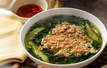 Món canh rau chứa 3 vitamin sản xuất collagen siêu đỉnh lại giàu canxi, sắt, chợ Việt đang nhiều