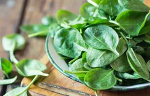 5 loại rau xanh tốt nhất để giảm mỡ bụng và chống lão hóa