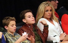 Britney Spears vẫn cố làm lành với các con