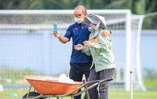 HLV Park Hang-seo “gây sốt cộng đồng mạng” trước trận đấu với ĐT Singapore