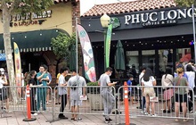 Những quán cà phê Việt 'đem chuông đi đánh xứ người', khách hàng mê tít, xếp hàng để được thử