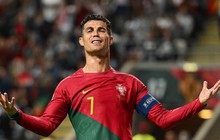 Câu chuyện buồn đằng sau gương mặt mếu máo của Ronaldo