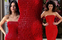 Kendall Jenner diện váy gắn móng giả của Schiaparelli gây bão tại Paris Fashion Week