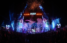 Những khoảnh khắc đáng nhớ tại HAY FEST 2023: Sân khấu mãn nhãn, dàn nghệ sĩ từ tây sang ta diễn sung như mở concert riêng!
