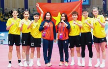Đoàn thể thao Việt Nam thưởng “nóng” ngay 400 triệu đồng cho đội cầu mây nữ giành HCV