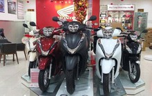 Giá xe máy tiếp tục dò đáy mới, Honda SH, Air Blade rẻ chưa từng có, Winner X thấp hơn mức đề xuất 16 triệu đồng
