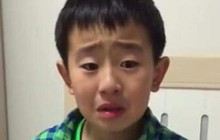 Cậu bé khổ sở vì cái tên "độc nhất vô nhị" bố mẹ đặt cho, giáo viên nói: Lần nào gọi em này lên bảng cũng phải nhịn cười!