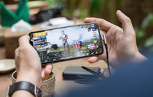 Giữa điện thoại Android và iPhone, thiết bị nào đáng mua nhất để chơi game di động?