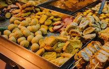 Người phụ nữ 40 tuổi bị ung thư dạ dày sau nhiều năm ăn "quà vặt" vỉa hè, bác sĩ cảnh báo 5 thực phẩm có thể là nguyên nhân