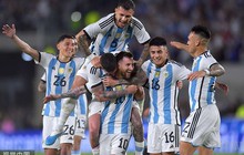 Messi tỏa sáng trong ‘trận cầu đẫm lệ’ của tuyển Argentina