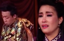 Trấn Thành bị soi biểu cảm nhếch mày, trề môi khi Kiều Oanh khóc nấc kể chuyện mẹ mất trên sóng truyền hình