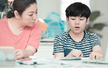 Loạt nghiên cứu chỉ ra 5 sai lầm cha mẹ hay mắc phải khiến con thông minh trở nên ngốc nghếch
